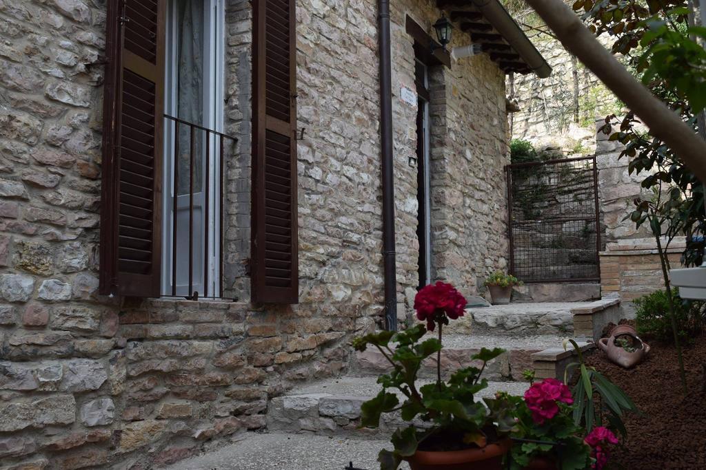 Apartments Aurora Delle Rose Assisi Luaran gambar