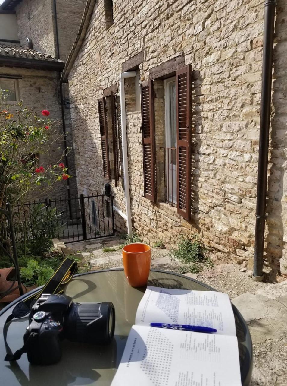Apartments Aurora Delle Rose Assisi Luaran gambar